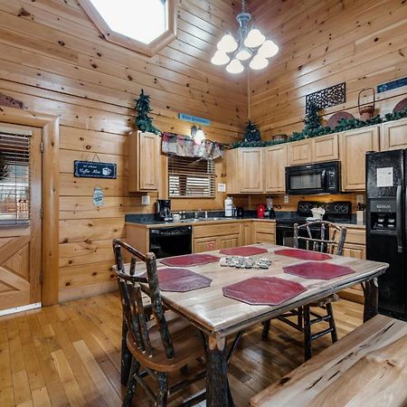 Вилла Lumberjack Rack Севьервилл Экстерьер фото